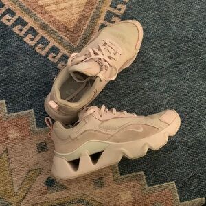 Women) Nike RYZ 365 2 'Barely Rose' CU4874-601